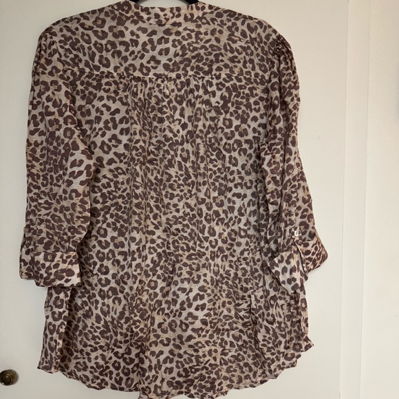 COCOMO Women’s Cheetah Leopard Print 3/4 Sleeve Top Plus Size 1X Button NEW - Picture 8 of 9
